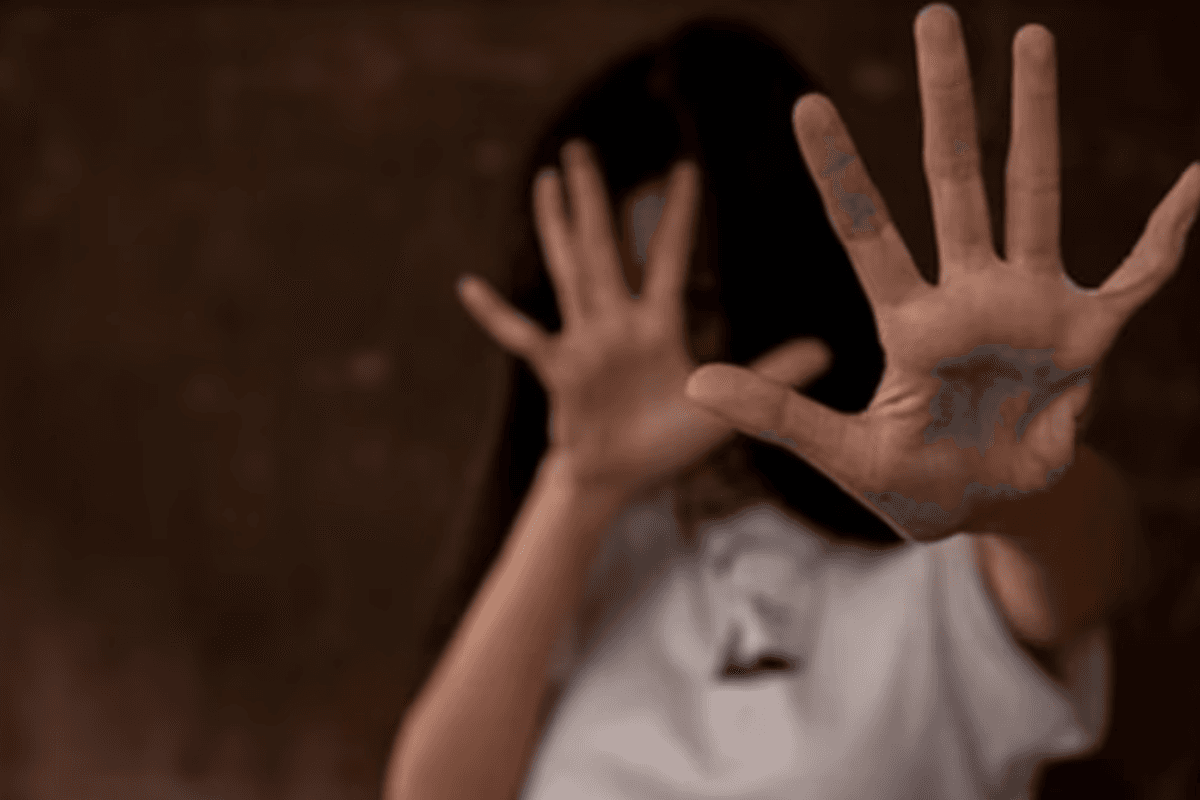 Samastipur News: कक्षा 1 की छात्रा से 7वीं के छात्र ने की छेड़खानी, स्कूल वालों पर लापरवाही का आरोप