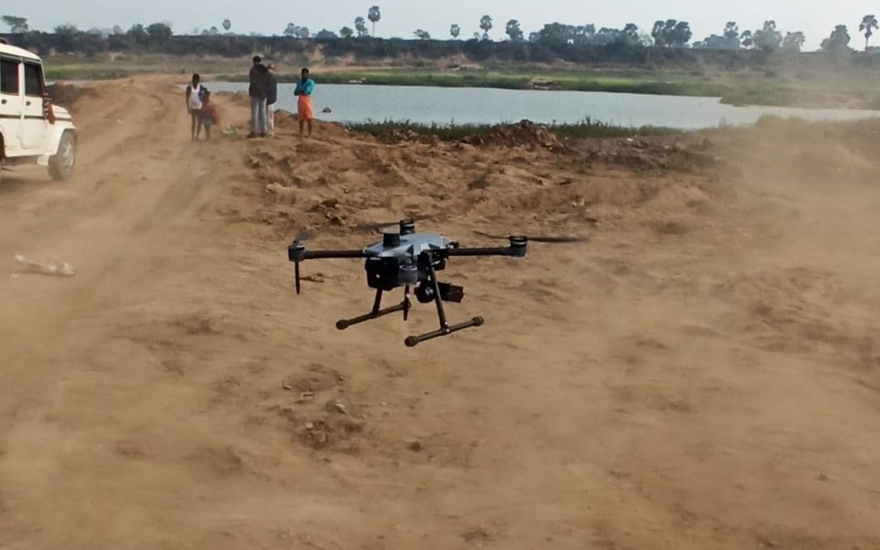 Sand Mining: बालू माफियाओं पर शिकंजा कसने की तैयारी में बिहार सरकार, अब ड्रोन से होगी खनन की निगरानी