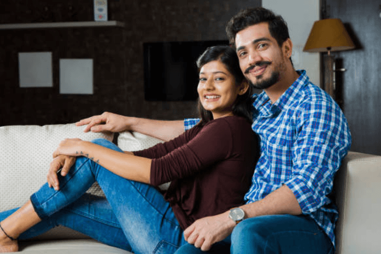 Astrology: इस तारीख को जन्मी लड़कियां पति के लिए होती है बहुत ही भाग्यशाली