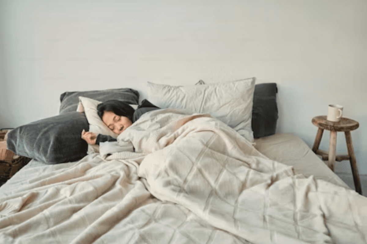 Good Sleep: नहीं आएंगे बुरे सपने तकिए के नीचे रखे ये चीजें