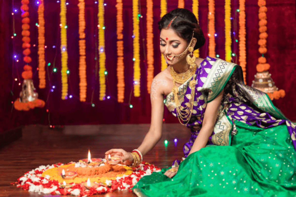 Karwa Chauth 2024: करवा चौथ पर महिलाओं के लिए ड्रेसिंग आइडियाज