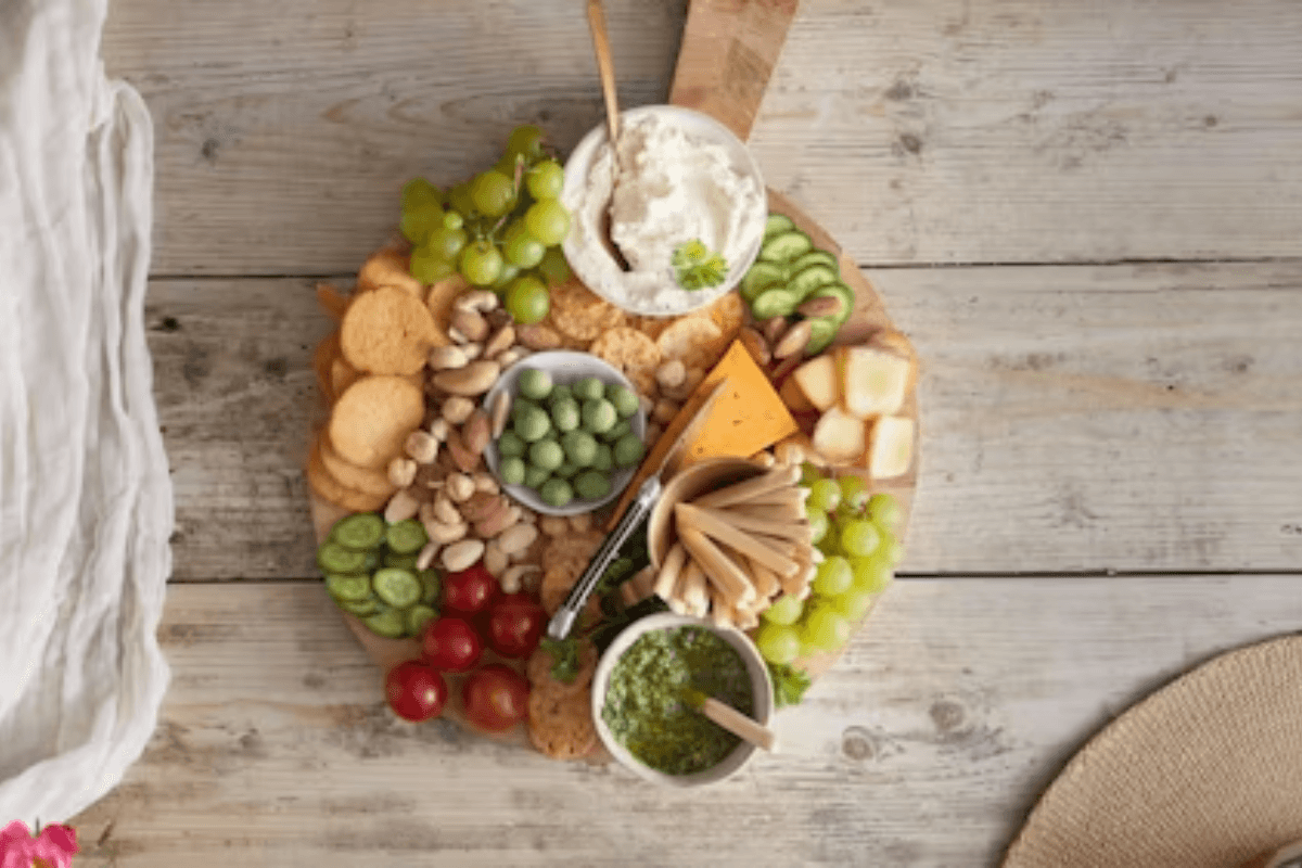 Healthy Diet: साफ पेट का राज, कौन सी चीजें खाकर करें कब्ज की समस्या को अलविदा