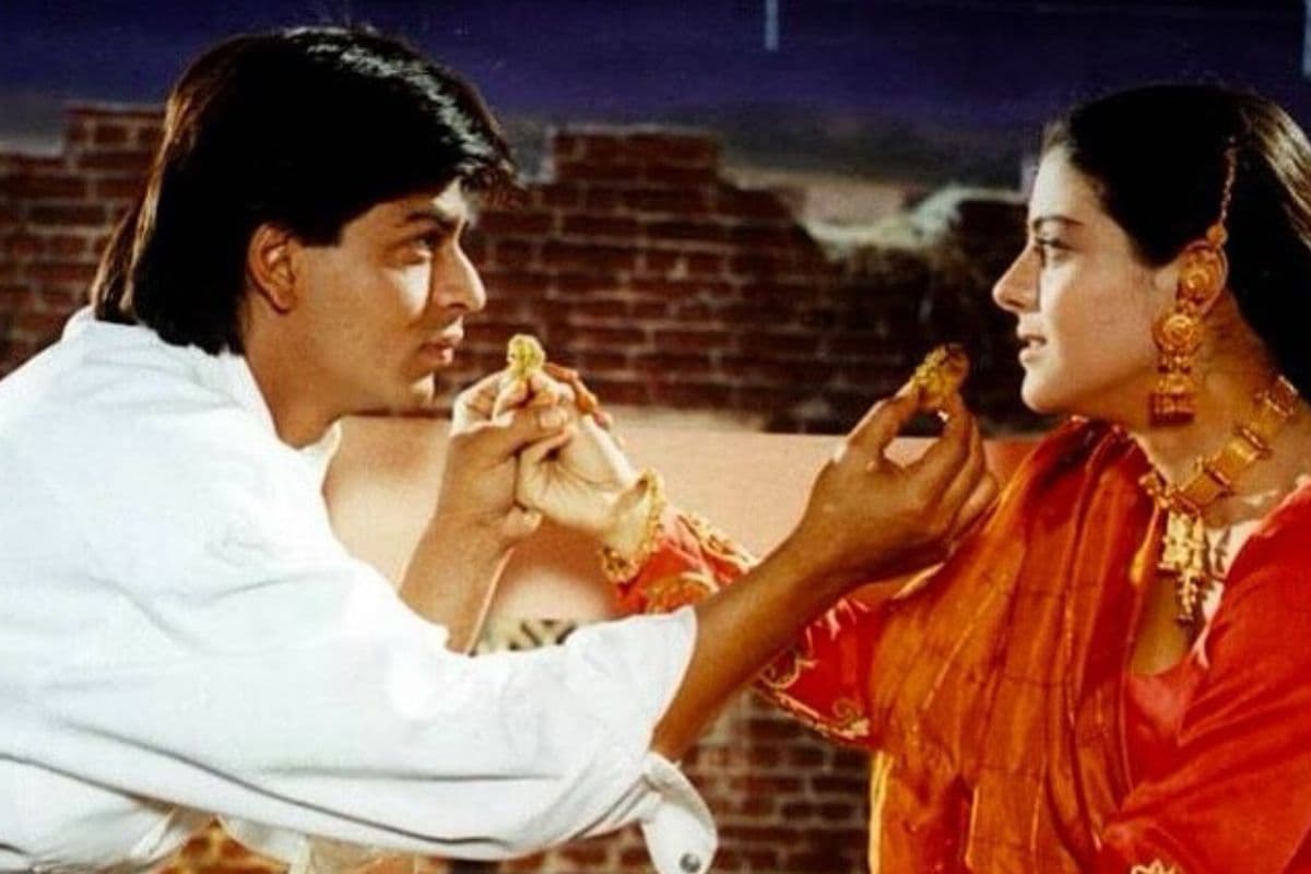 Karwa Chauth 2024: करवा चौथ पर अपने पार्टनर के साथ इन फिल्मों को देख डालें, मिलेगा कल्चर और इमोशंस का डबल डोज