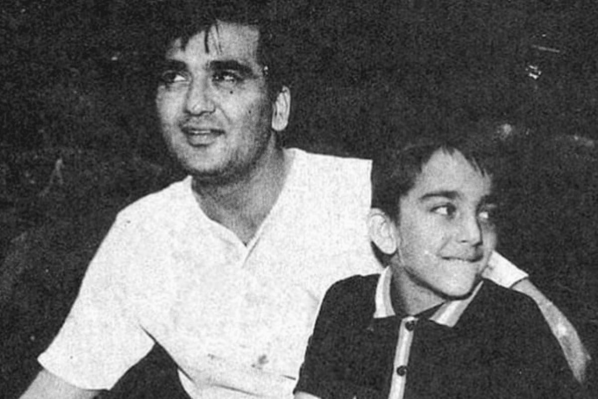 Bollywood Stories: 15 फ्लॉप फिल्में देने के बाद बॉलीवुड में इस स्टार किड को कर दिया था बैन, आज हैं एक बड़े सुपरस्टार