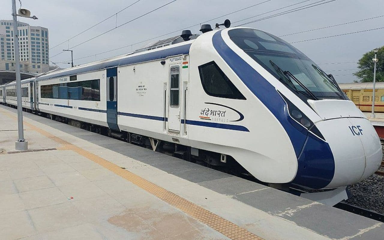 दरभंगा से दिल्ली का सफर होगा आसान, वंदे भारत और राजधानी एक्सप्रेस की शुरूआत जल्द