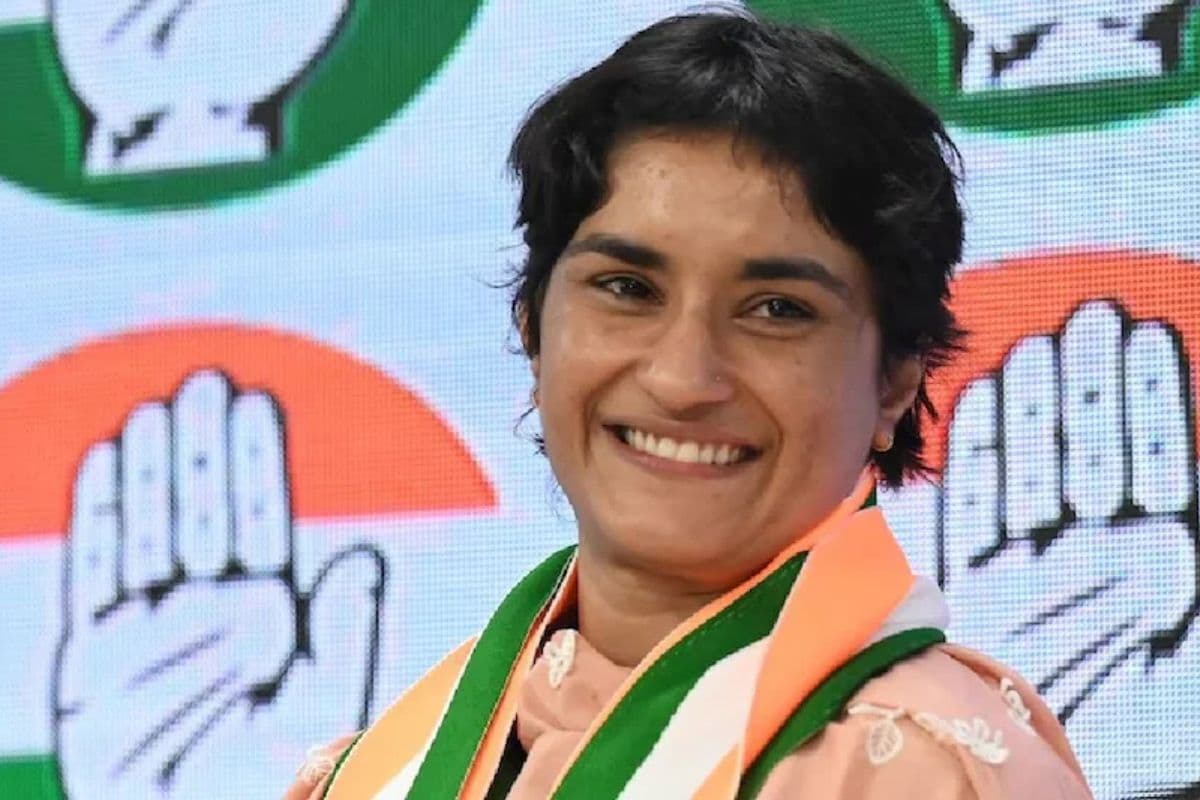 Vinesh Phogat: विनेश फोगाट की ऐतिहासिक जीत, बीजेपी कैंडिडेट को हराया