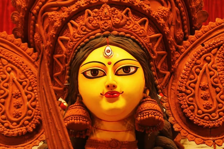 Durga Puja Carnival : रेड रोड पर पूजा कार्निवल का भव्य आयोजन आज