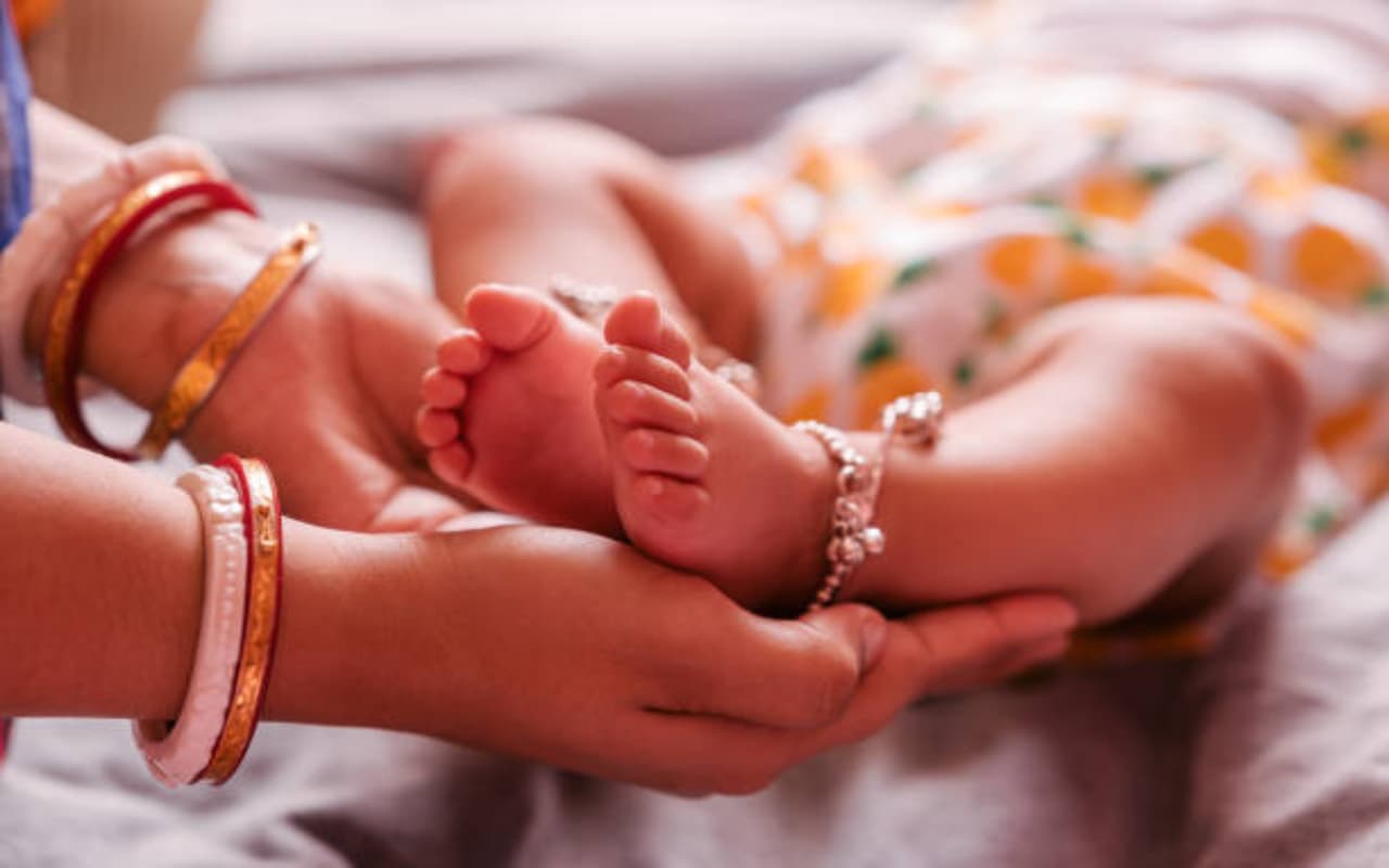 Baby Names: आपके क्यूट से प्रिंस के लिए ये हैं सबसे खूबसूरत और ट्रेंडी नाम, देखें लिस्ट Baby Names: आपके क्यूट से प्रिंस के लिए ये हैं सबसे खूबसूरत और ट्रेंडी नाम, देखें लिस्ट