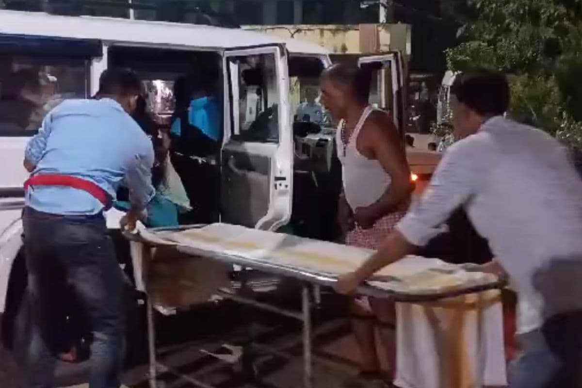 Road Accident : बांका में ट्रक की चपेट में आने से 5 कांवरियों की मौत, कई घायल, उग्र भीड़ ने पुलिस पर किया हमला