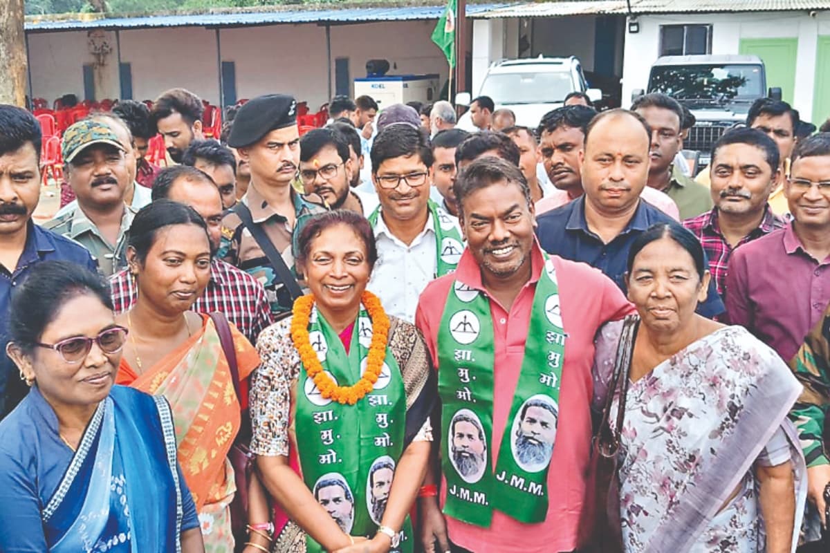 Jharkhand Assembly Election: बसंत सोरेन ने हिमंता बिश्वा सरमा पर कसा तंज, लुईस मरांडी ने BJP पर लगाए गंभीर आरोप