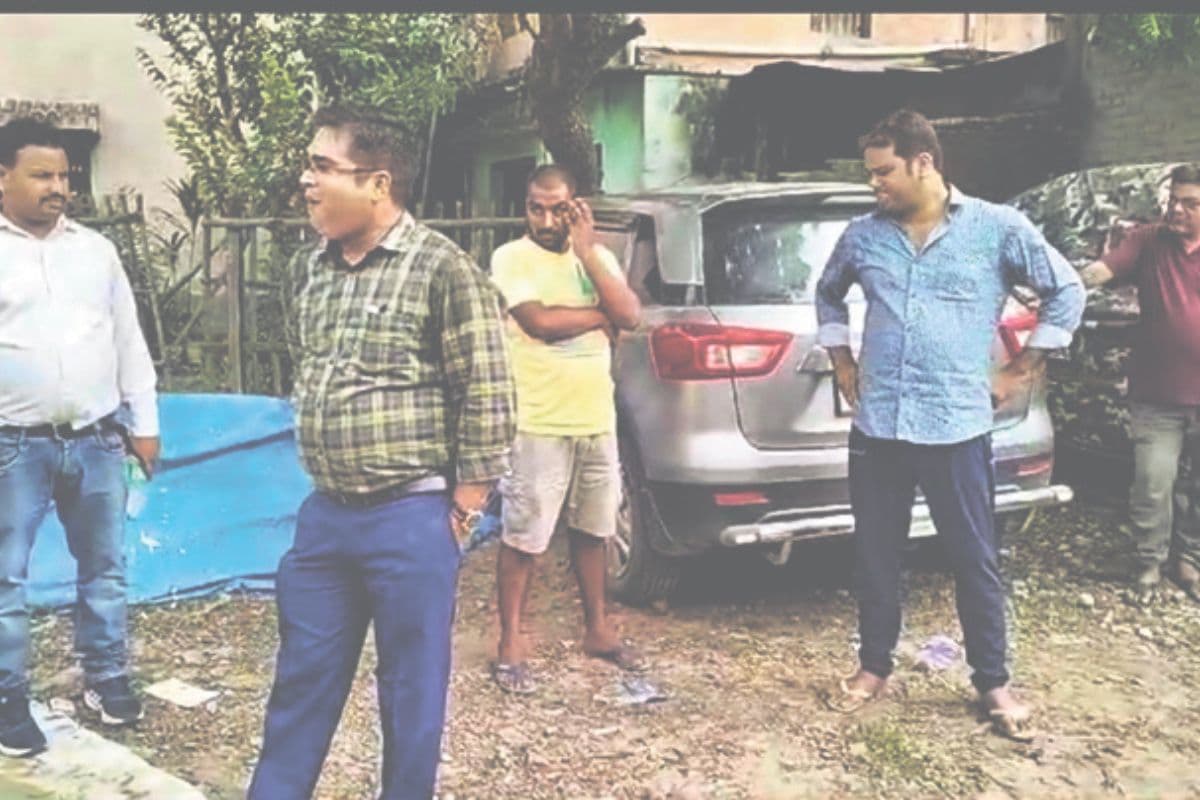 Bihar News: कटिहार के पॉश इलाके में चल रहा था अवैध पटाखा का कारोबार, SDO ने की बड़ी कार्रवाई