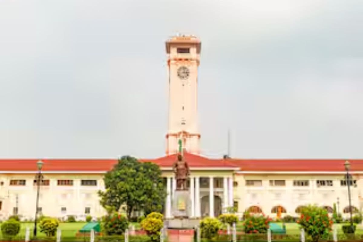 बिहार के टॉप ब्यूरोक्रेसी में बड़ा बदलाव, प्रत्यय अमृत बने विकास आयुक्त, चैतन्य प्रसाद समेत कई अन्य IAS को भी मिली नई जिम्मेदारी