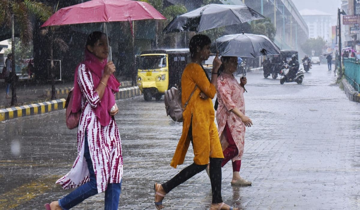 Bihar Weather: क्या विजयादशमी पर बिहार में होगी बारिश? मौसम विभाग ने कर दिया क्लियर! जानें ताजा अपडेट