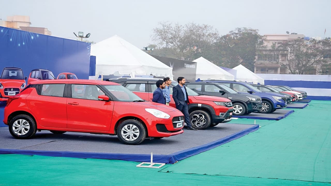 Diwali 2024 : गया में धनतेरस पर टूटेगा रिकॉर्ड, ऑटोमोबाइल सेक्टर में होगा इतने करोड़ का कारोबार