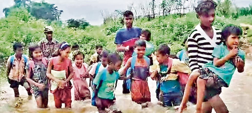 Jharkhand Vidhan Sabha Chunav: चतरा का यह गांव बरसात के दिनों में बन जाता है टापू, कई मूलभूत सुविधाओं का अभाव