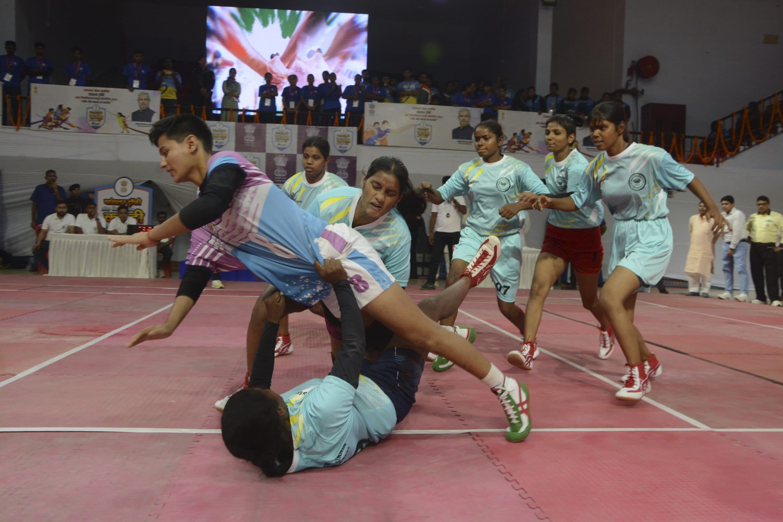 Chancellor Trophy: पटना में रंगारंग समारोह के साथ कबड्डी प्रतियोगिता शुरू, 40 टीमें ले रही हैं हिस्सा