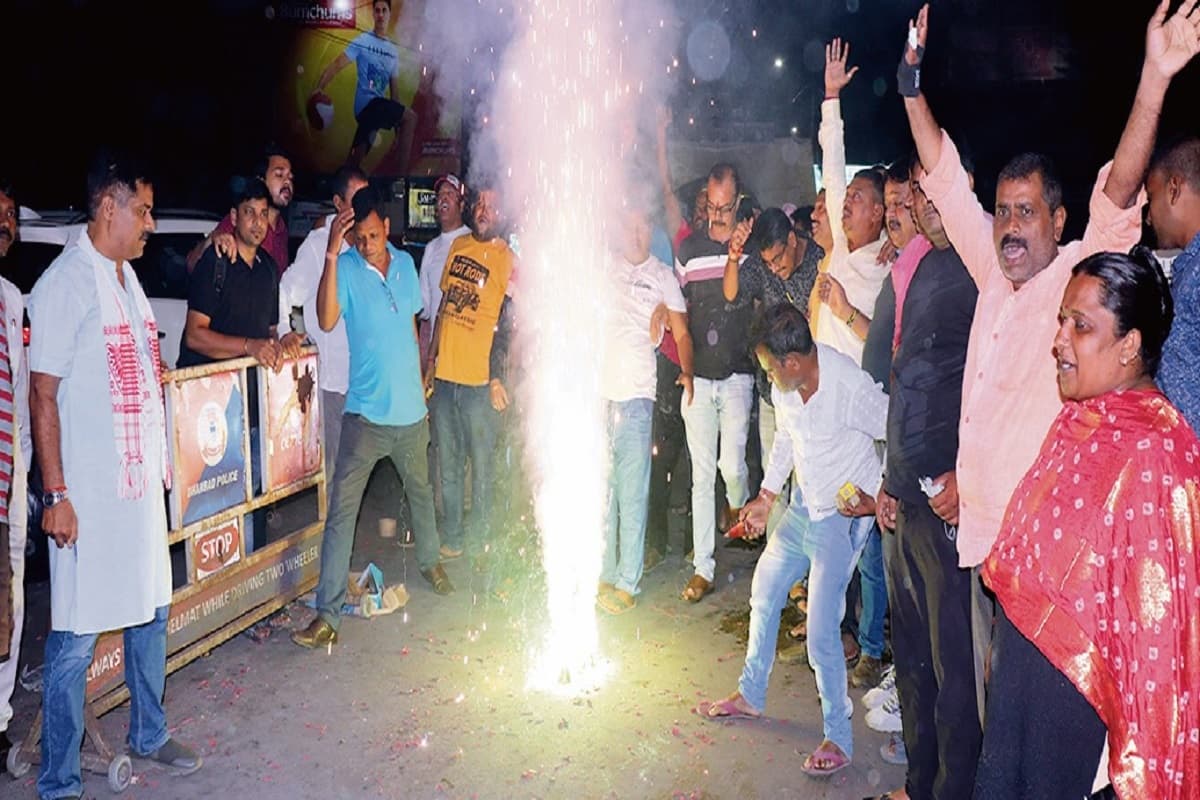 धनबाद में टिकट की आस लगाये बैठे कई BJP कार्यकर्ताओं के चेहरे पर मायूसी, ये 2 पहली बार ठोकेंगे ताल