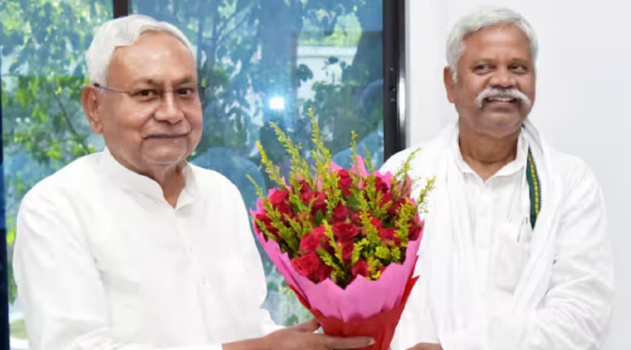 Jharkhand Election 2024: झारखंड में जदयू ने इतनी सीटों पर दावा ठोका, नीतीश कुमार के पास पहुंची लिस्ट