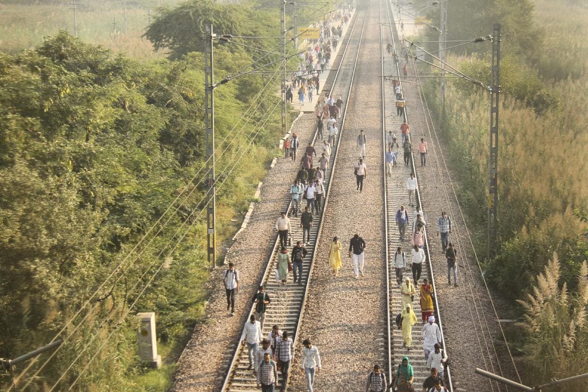 Indian Railways : इन ट्रेनों में खाली है सीट, दिवाली और छठ में घर जाने वाले बिहार-यूपी के यात्रियों के लिए गुड न्यूज