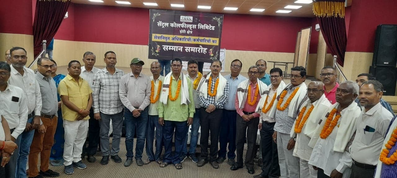 BOKARO NEWS : बेरमो के तीनों एरिया में सेवानिवृत्त सीसीएल कर्मियों को दी गयी विदाई