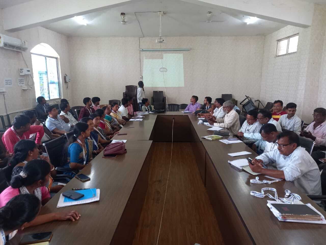 योजनाओं के सफल क्रियान्वयन के लिए दिया प्रशिक्षण