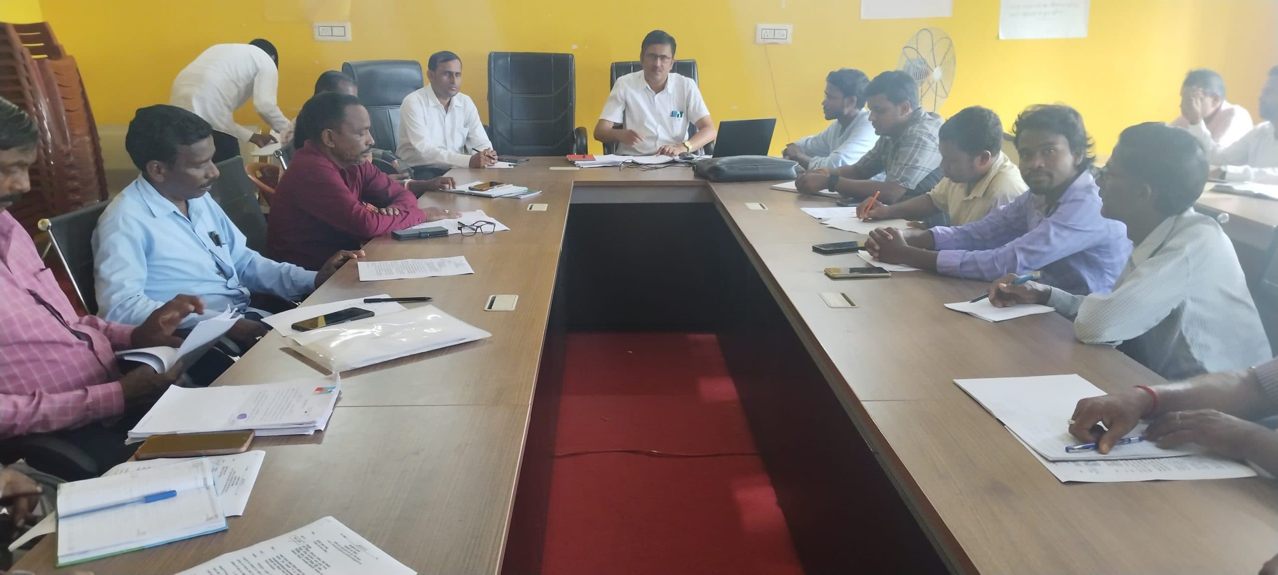 डिमांड में हस्ताक्षर से पूर्व योजनाओं का करें भौतिक सत्यापन : बीडीओ