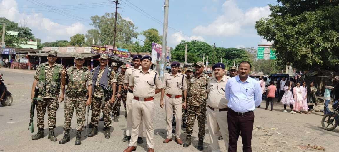 विसर्जन घाटों पर गोताखोर रहें तैनात