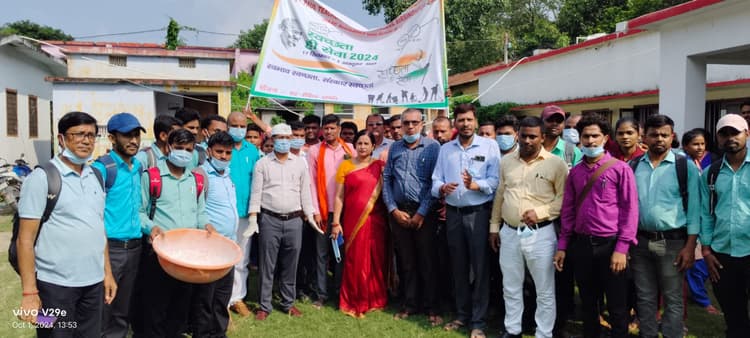 Birth anniversary of Father of the Nation Mahatma Gandhi: सेंटपॉल टीचर्स ट्रेंनिंग कॉलेज के शिक्षकों व प्रशिक्षुओं ने चलाया स्वच्छता अभियान