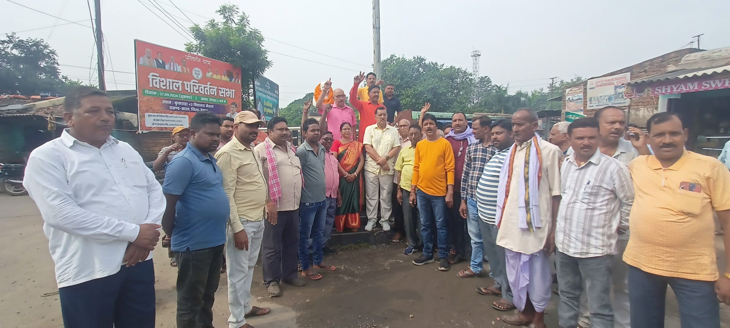 राष्ट्रपिता को किया याद, प्रतिमा पर माल्यार्पण कर पूर्व स्पीकर व मजदूर नेताओं ने अर्पित किये श्रद्धा सुमन