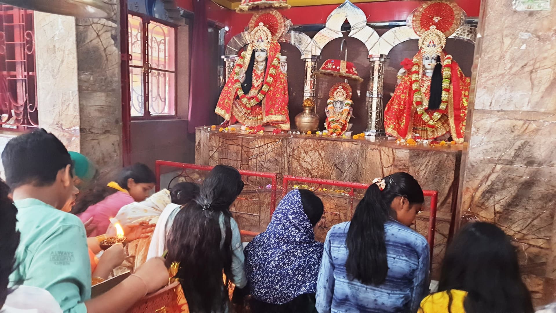 Aurangabad News : कलश स्थापना के साथ आज से नवरात्र प्रारंभ
