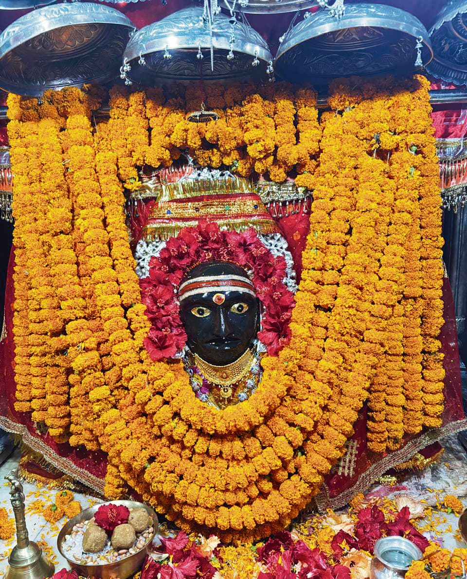 Gopalganj News : कलश स्थापन के साथ आज होगी मां शैलपुत्री की उपासना, नौ दिनों तक श्रद्धालु माता के विभिन्न रूपों की आराधना करेंगे भक्त