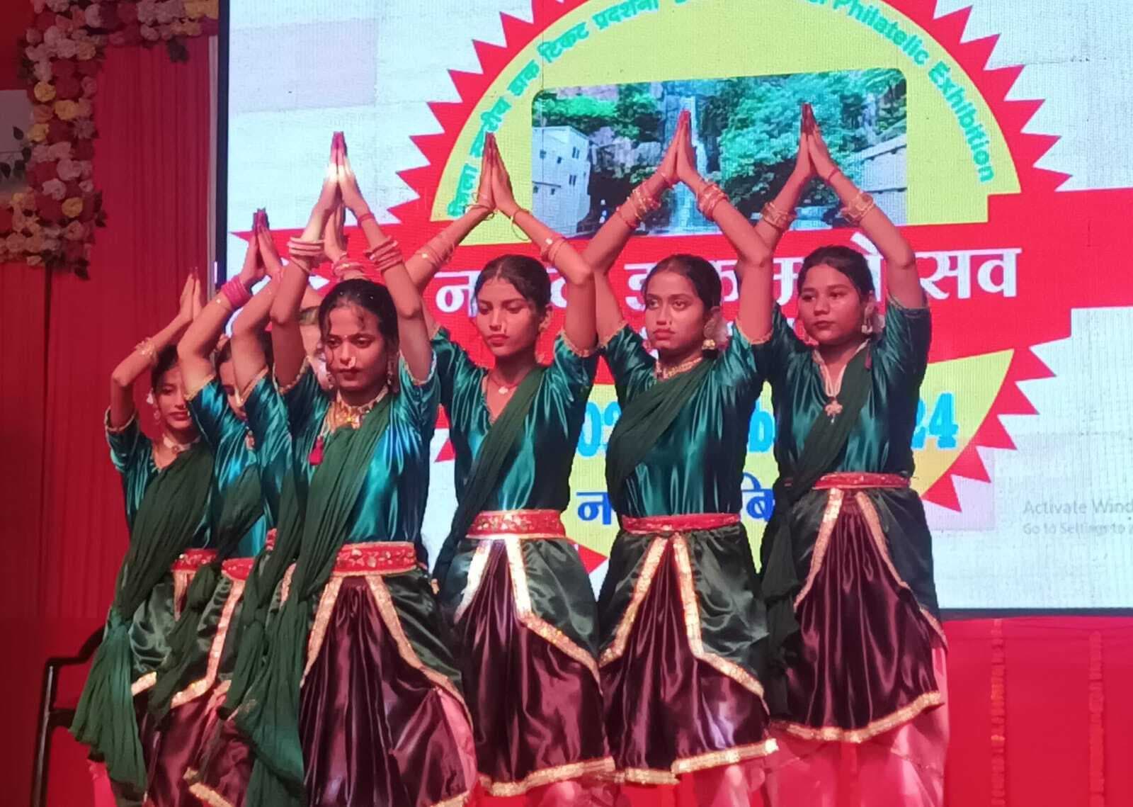 शानदार प्रदर्शन करने वाले विद्यार्थी किये गये सम्मानित