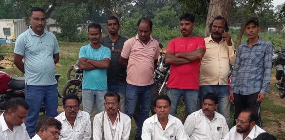 Dhanbad News: डीवीसी के विस्थापितों ने सोलर प्लांट निर्माण का किया विरोध