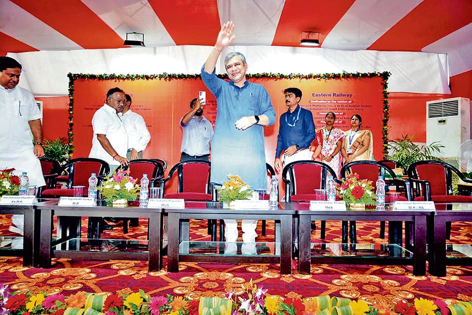 कोलकाता मेट्रो में जो काम 40 वर्षों में नहीं हुआ, हमने 10 साल में कर दिया : रेलमंत्री