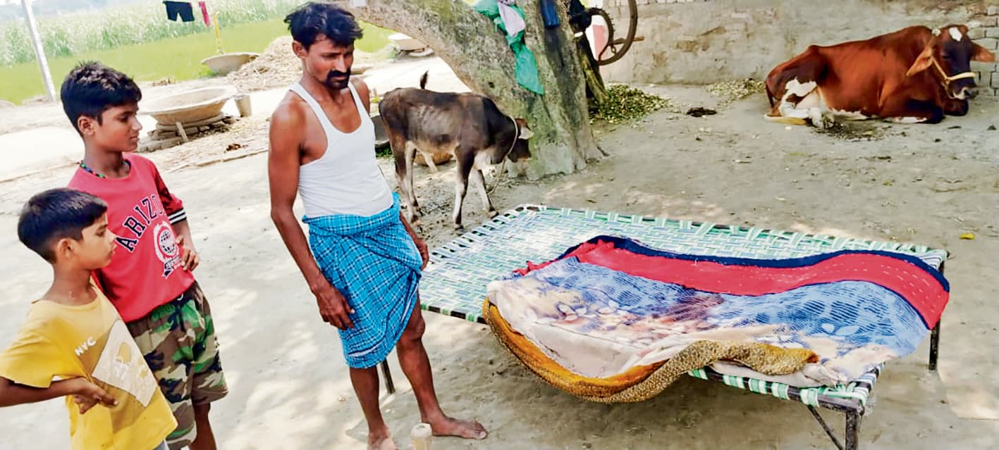 Gopalganj News : अपराधियों ने खाट पर सो रहे किसान को मारीं पांच गोलियां, हालत गंभीर, पीजीआइ रेफर