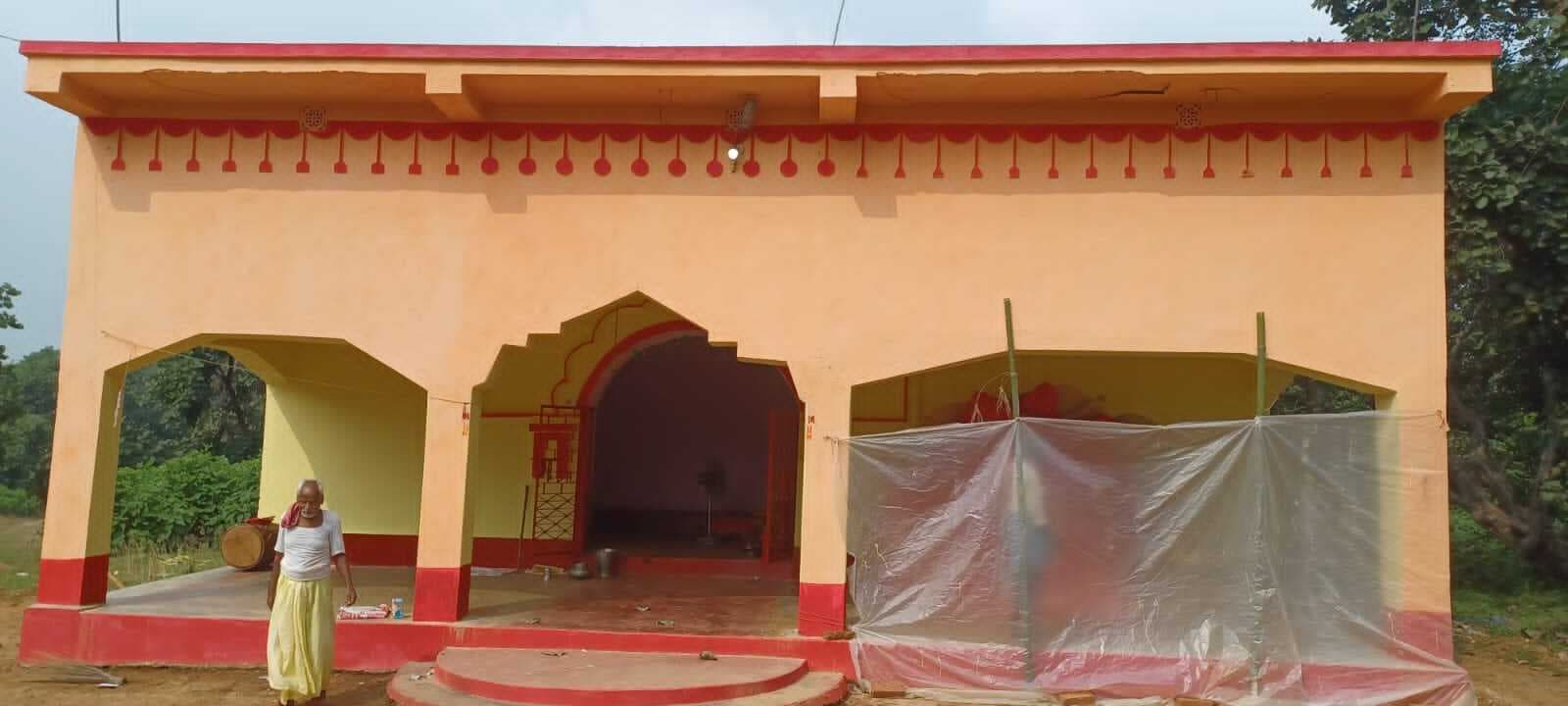 नवरात्र के पहले दिन मां शैलपुत्री की हुई पूजा, ब्रह्मचारिणी की आज