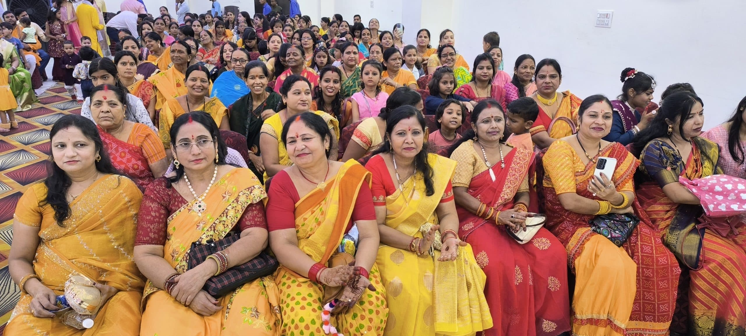 Giridih News:अग्रवाल समाज की अग्रसेन जयंती सह परिवार मिलन समारोह धूमधाम से संपन्न