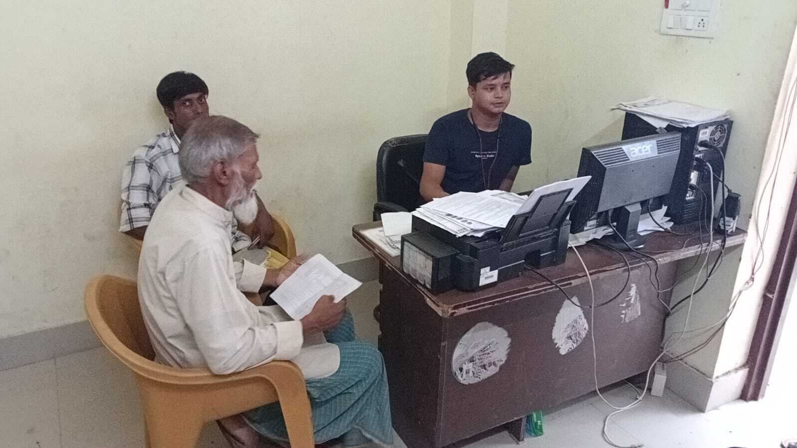 कैंटीन चलाने के नाम पर हो रही है ऑनलाइन दुकान संचालित, बना लूट का अड्डा