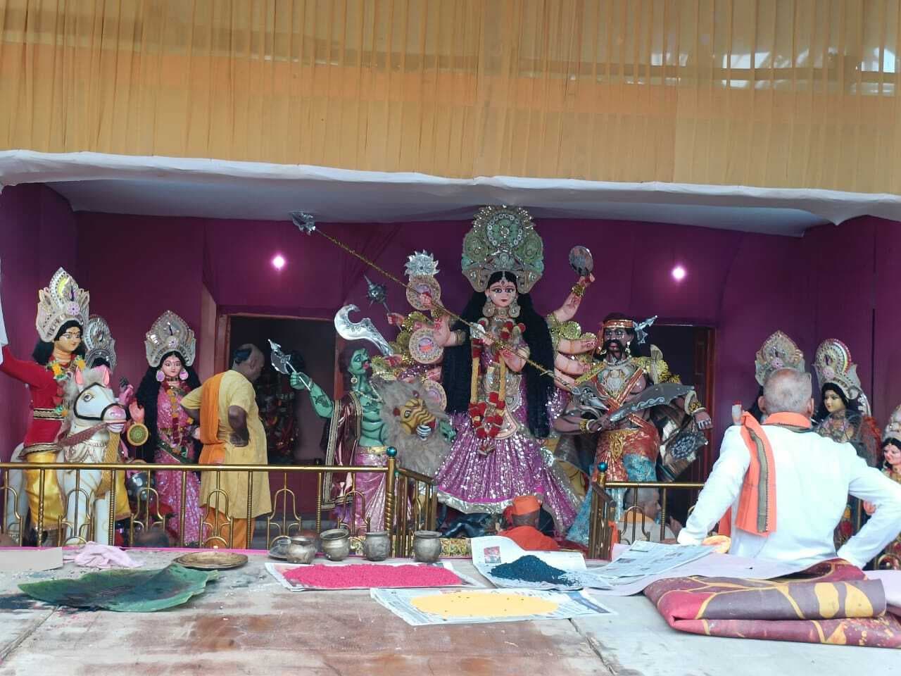 Madhubani News. लक्ष्मीपुर में खुला मां का पट, दर्शन को उमड़ी भीड़