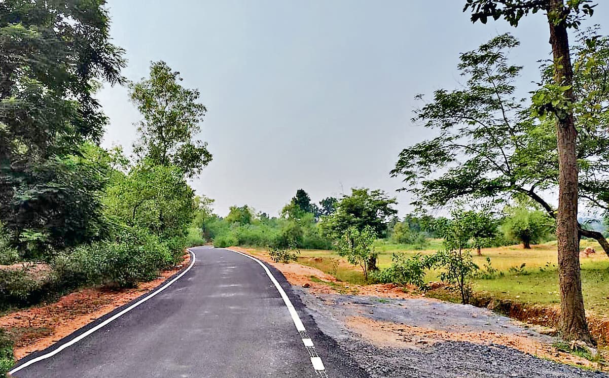 DHANBAD NEWS : 294 करोड़ से ग्रामीण क्षेत्रों में 575 किलोमीटर तक सड़कों का होगा कायाकल्प