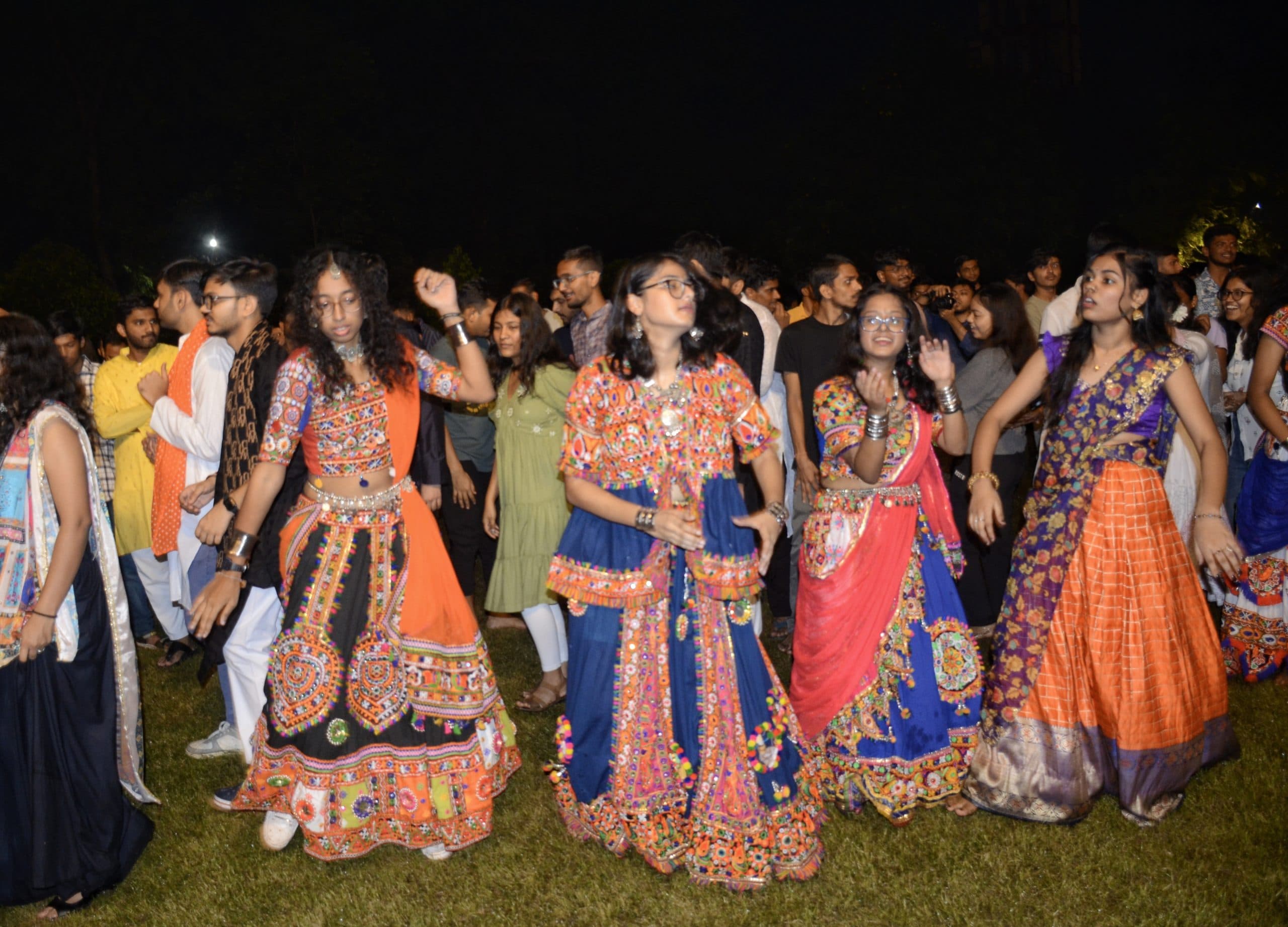 DHANBAD NEWS : शक्ति मंदिर में हुआ मां शैलपुत्री का आवाहन