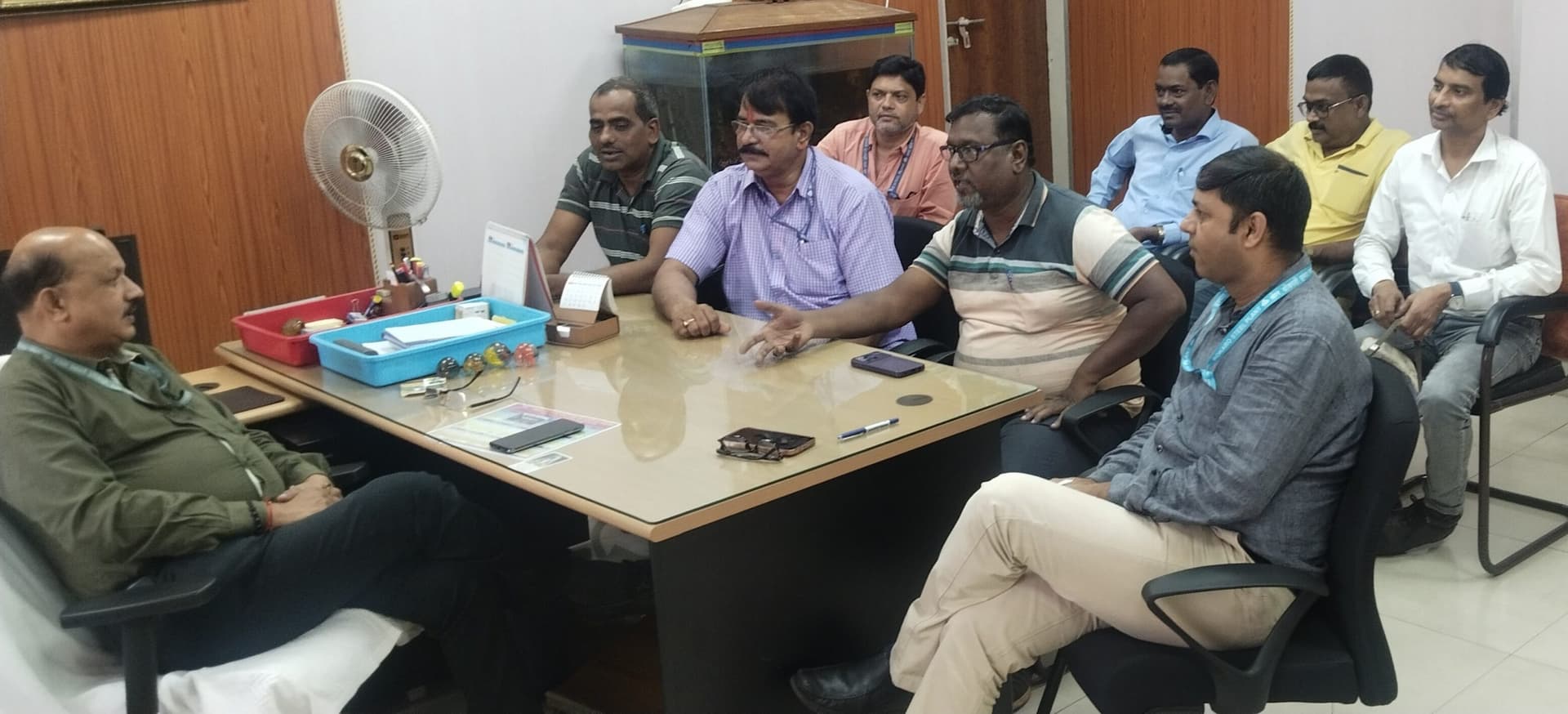 Bokaro News: बाेनस को लेकर सोशल मीडिया पर भड़ास निकाल रहे हैं कर्मी
