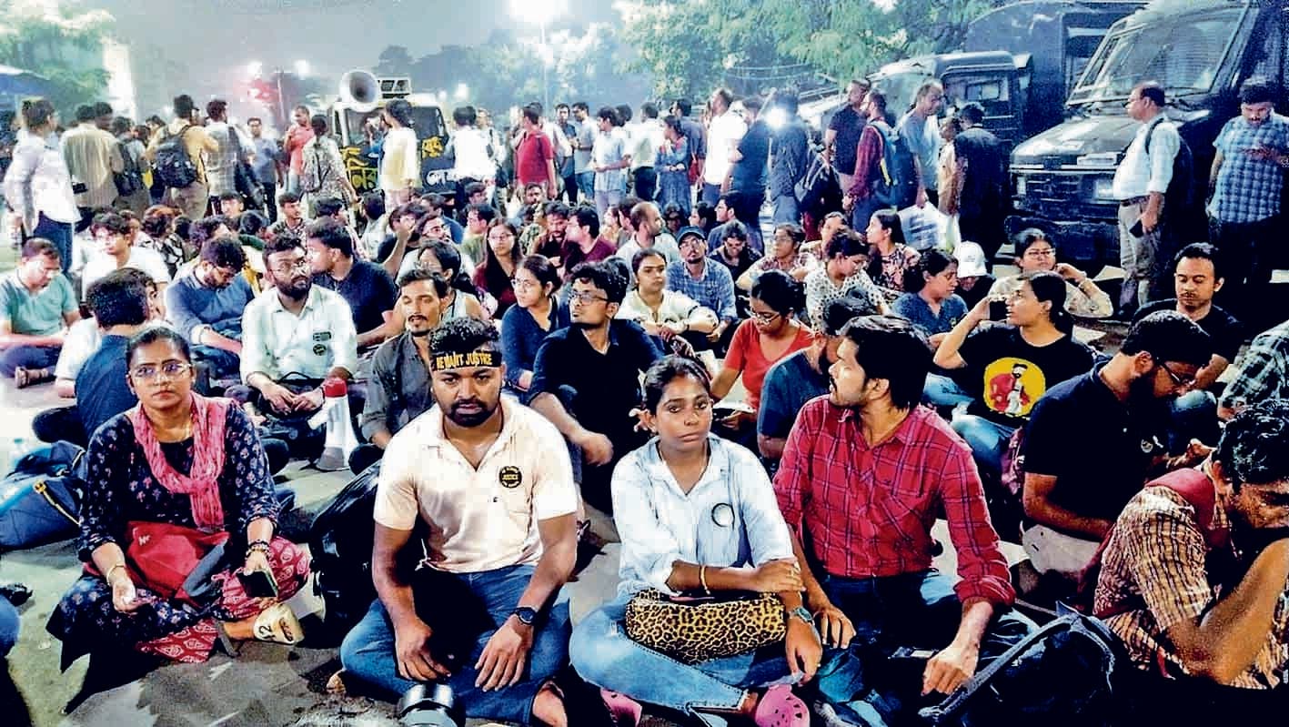 हड़ताल खत्म कर काम पर लौटे आंदोलनकारी जूनियर डॉक्टर