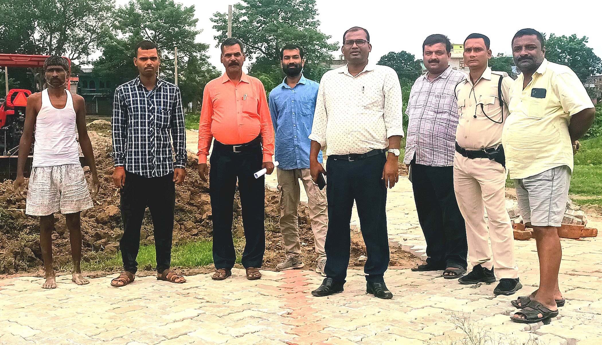 फुटकर दुकानों को हर हाल में वेंडिंग जोन में करें शिफ्ट : एसडीओ