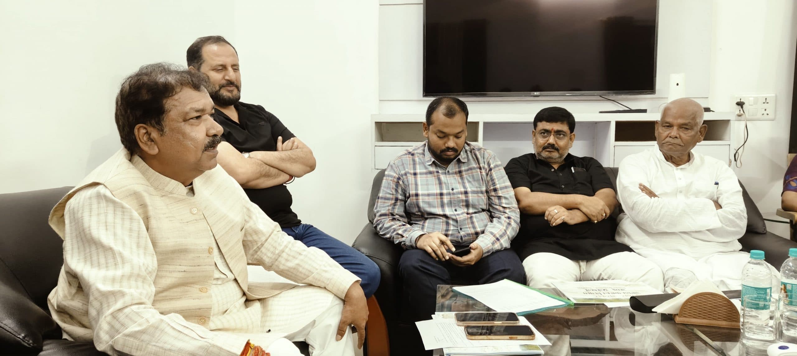 प्रशासन ने बड़ी तत्परता से राहत पहुंचाने का किया है काम - दिलीप जायसवाल