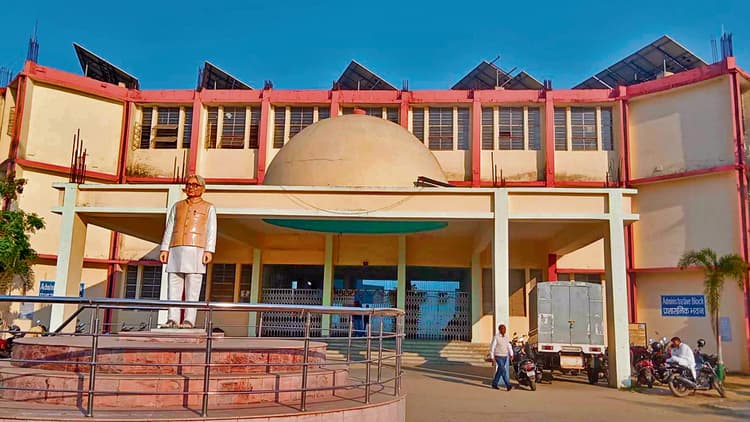 Chhapra News : पीजी में 23 से कोर कोर्स के साथ अतिरिक्त विषय की भी होगी परीक्षा