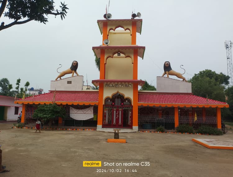 300 वर्षों से होती आ रही है गोड़धुआ दुर्गा मंदिर में पूजा-अर्चना, दूर-दूर तक फैली है मंदिर की ख्याति