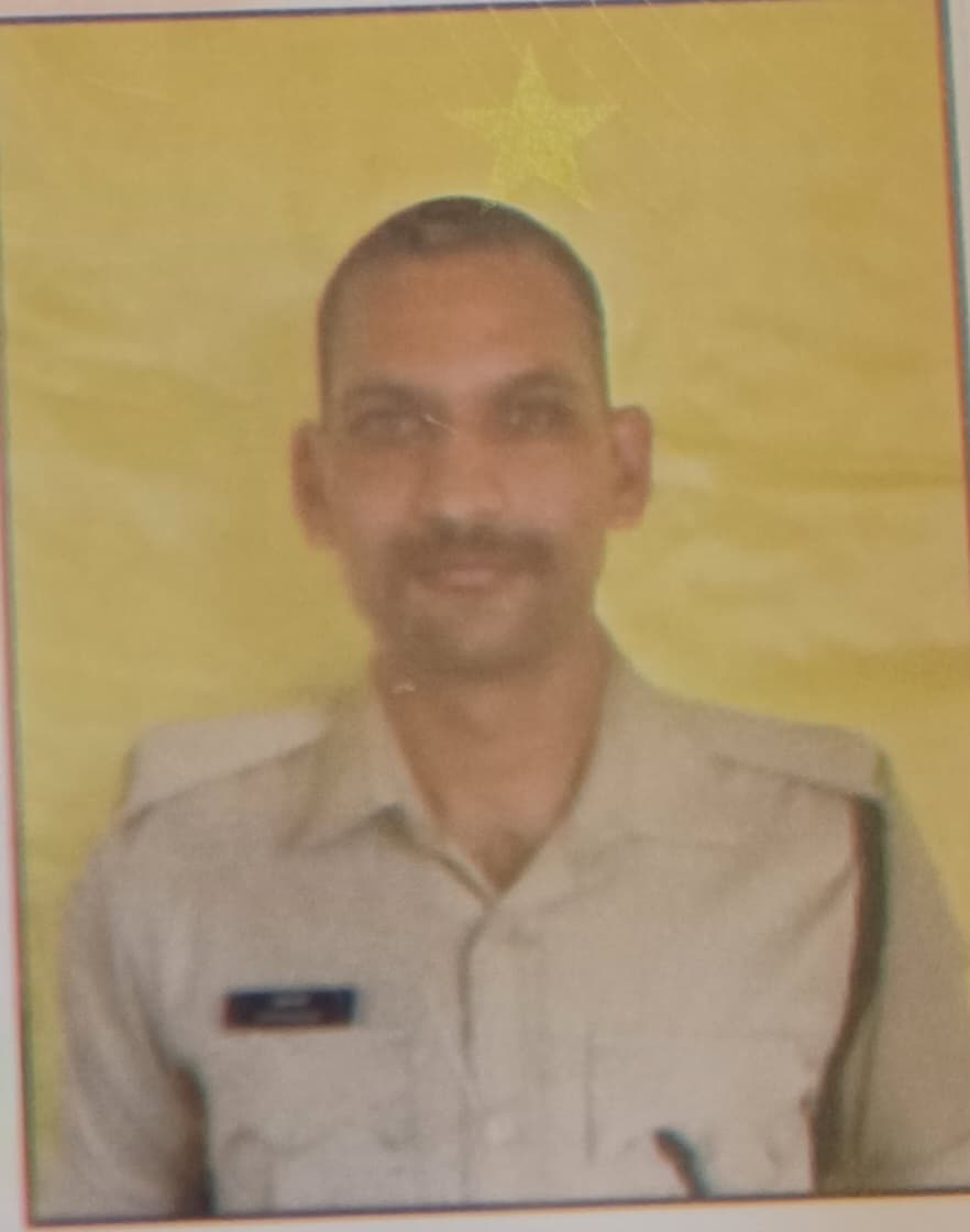 Dhanbad News: सीआइएसएफ जवान ने लायकडीह कैंप में फांसी लगा दी जान