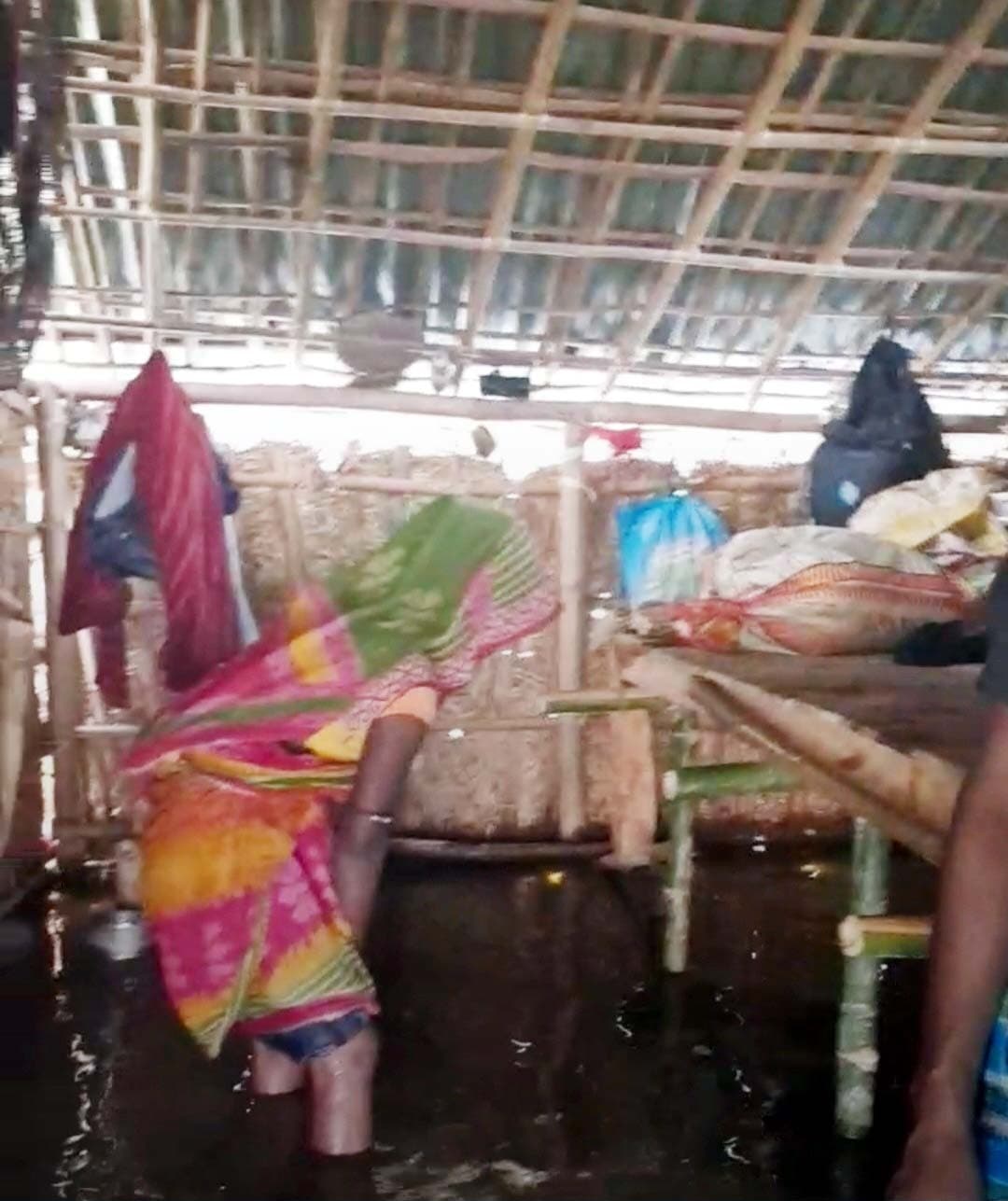 काझी हृदयनगर पंचायत के ऋषिदेव टोला में बाढ़ का संकट बरकरार