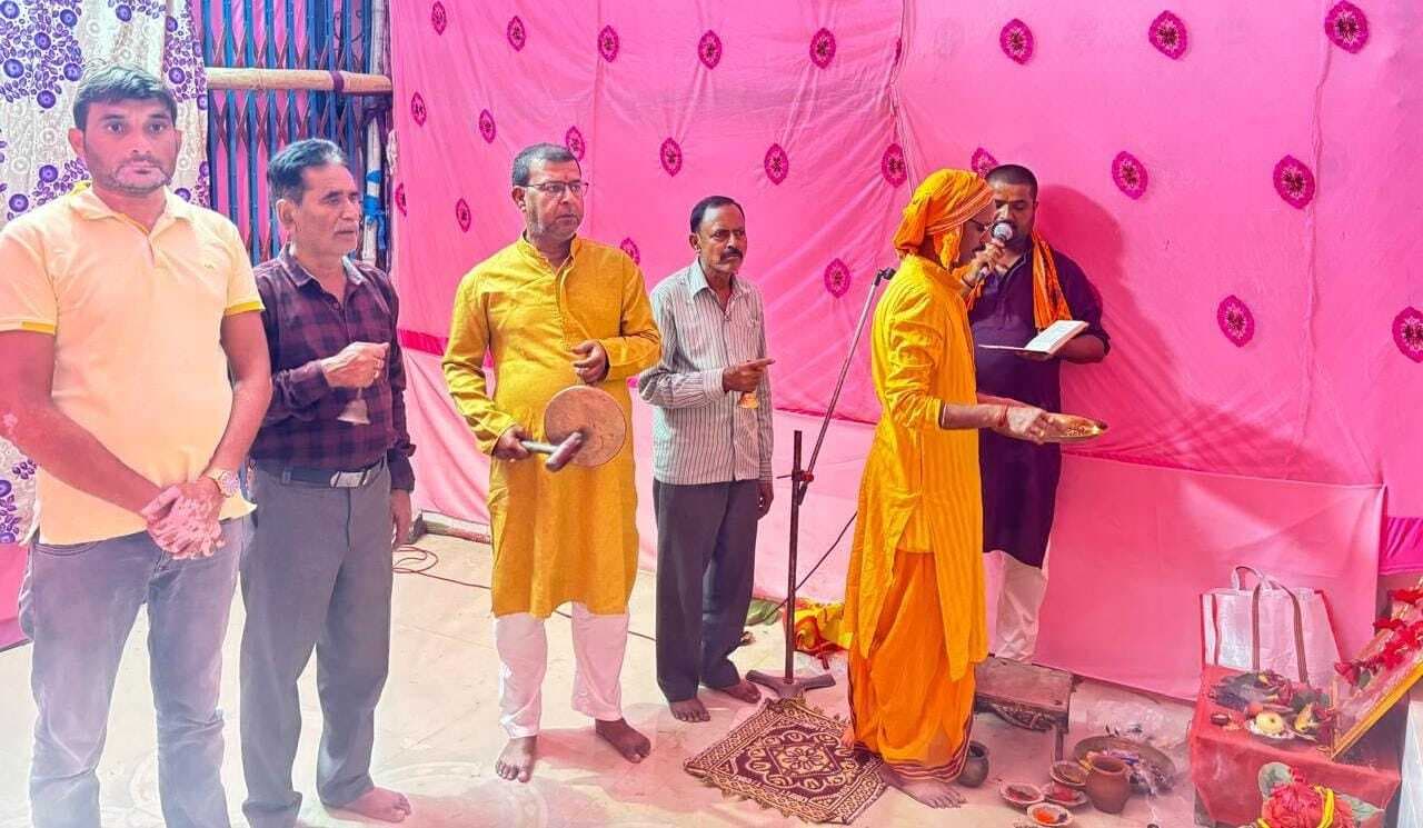 खलारी कोयलांचल में सजा मां का दरबार